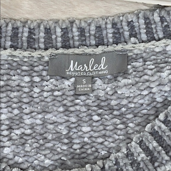 MARLED BY REUNITED CLOTHING•SWEATER - Picture 8 of 11